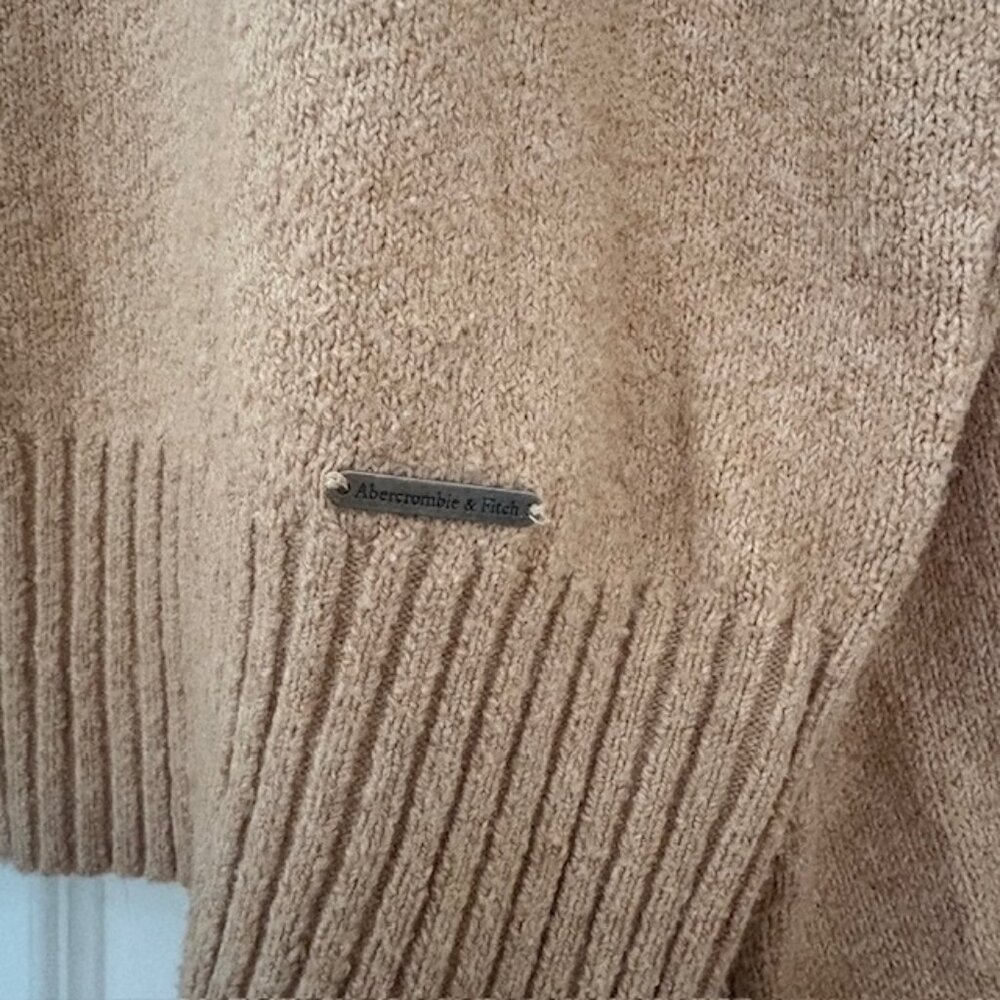 Abercrombie cropped light sweater - Picture 2 of 2